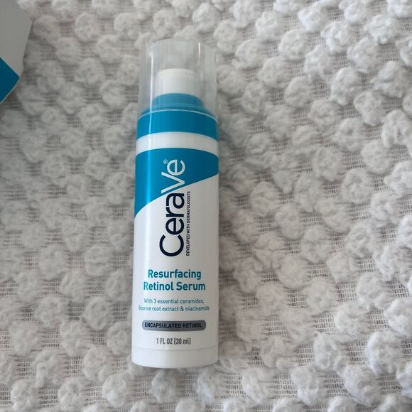 CeraVe‎ resurfacing retinol serum new in box - Picture 3 of 3